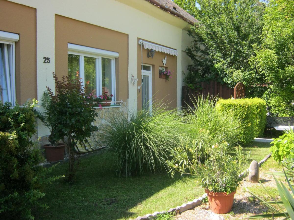 Kitti Apartman Balatonboglár Exterior foto