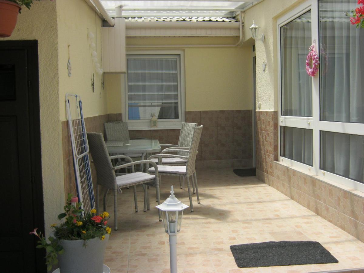 Kitti Apartman Balatonboglár Exterior foto